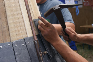 Artisan couvreur à Borgo