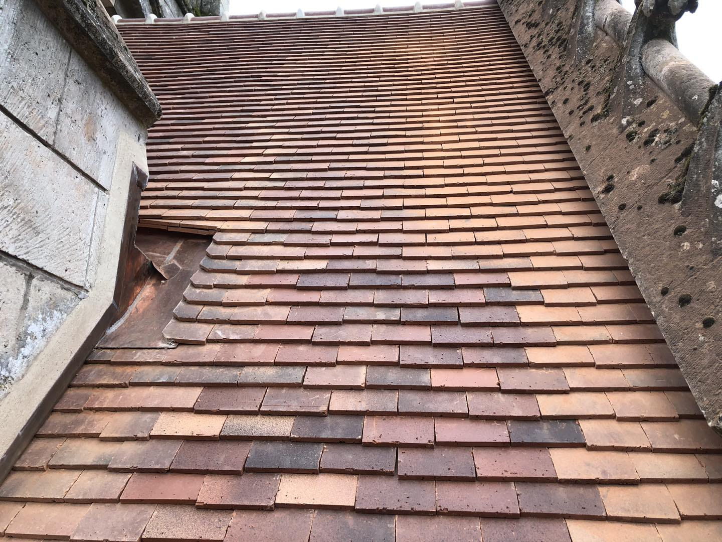 Désignation des travaux de toiture sur le secteur de Les Ulis