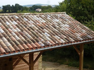 Des toitures typiques de Pernes-les-Fontaines