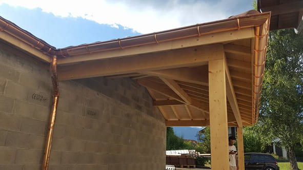 Travaux de couvreur zingueur à Cheval-Blanc 84460