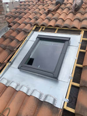 Réparer une fuite de toit à Albi 81000 avec changement de vélux
