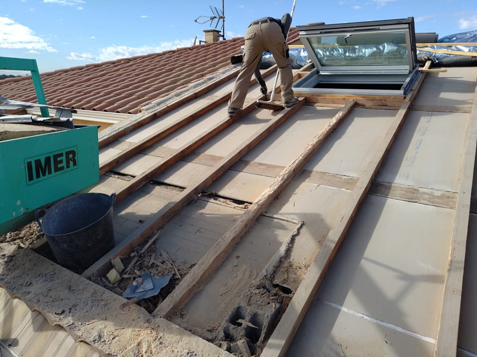 Type de travaux de toiture à Dompierre-sur-Besbre