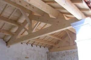 Charpentier-couvreur à Bollène pour réalisation charpente traditionnel