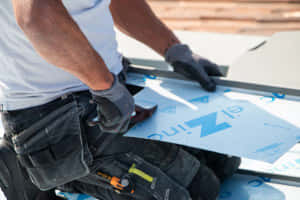 Artisan couvreur à Valréas 84600 en travaux de zinguerie