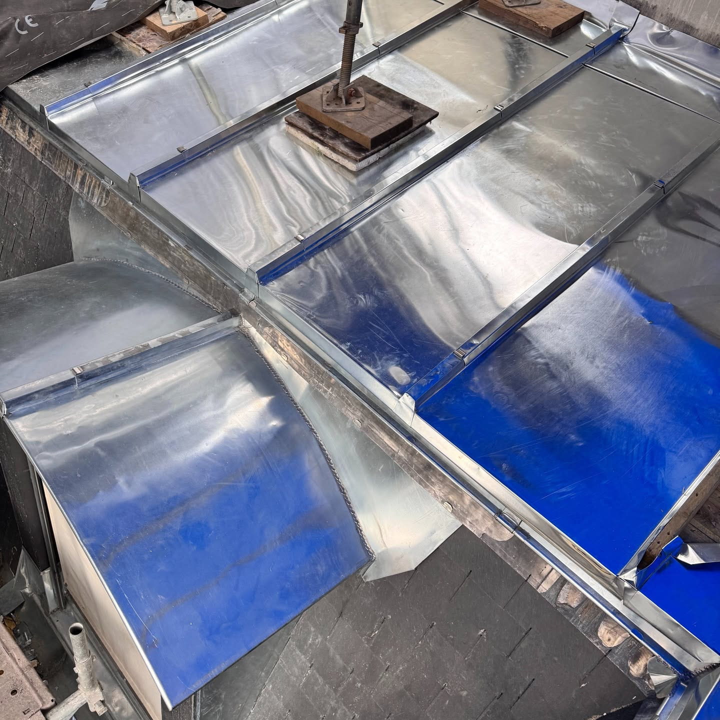Entreprise de couverture zinc à tasseau à Paris