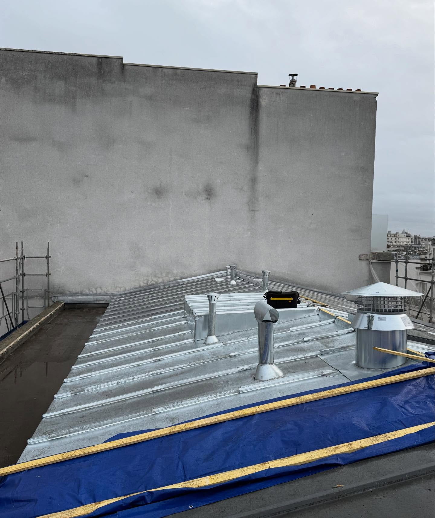 ql-75-rénovation-toit-zinc-tasseaux-paris-02.jpg