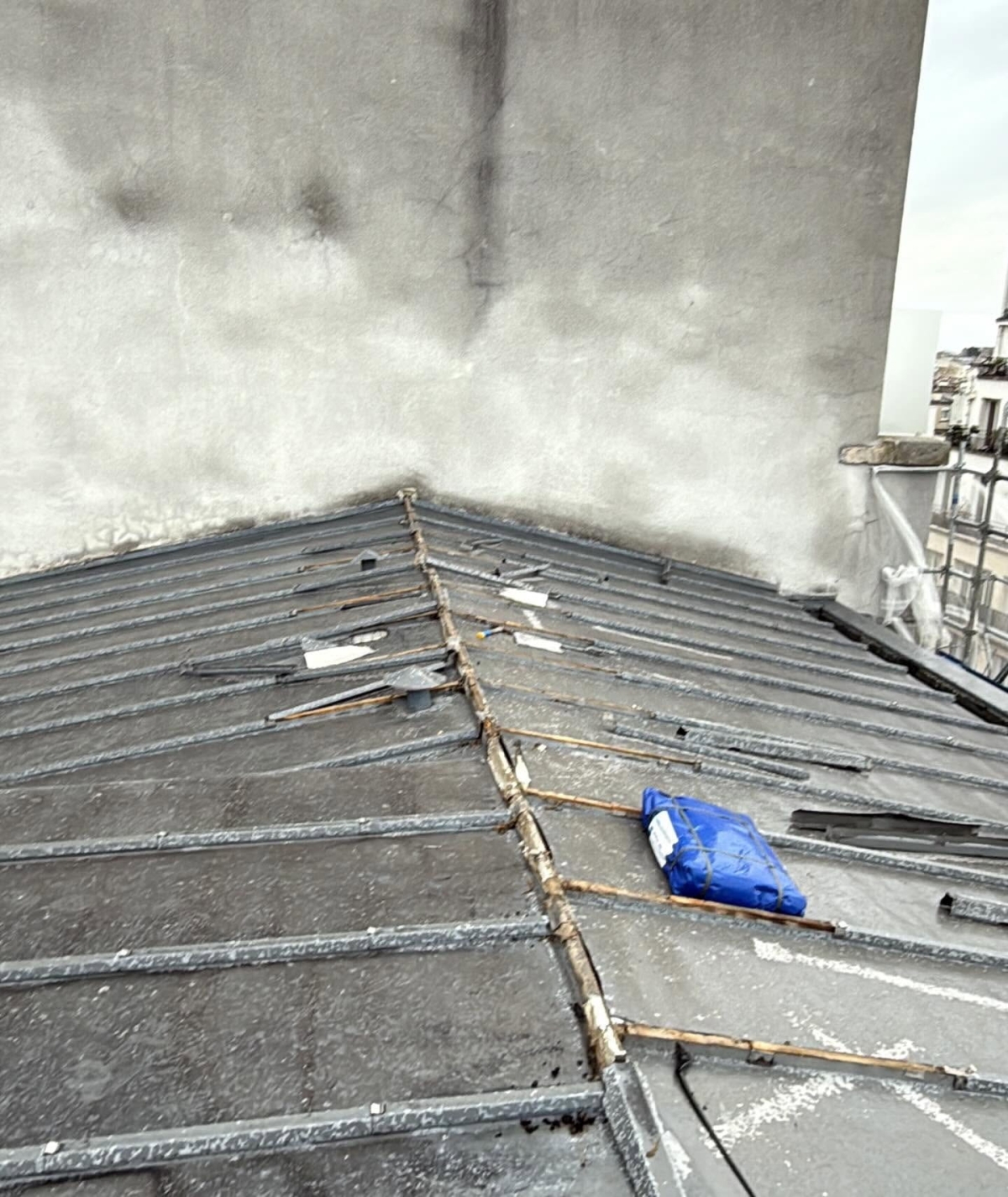 ql-75-rénovation-toit-zinc-tasseaux-paris-03.jpg
